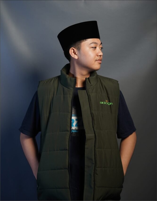 Vest Puffer Exlusive Milad Sidogiri - Gambar 2